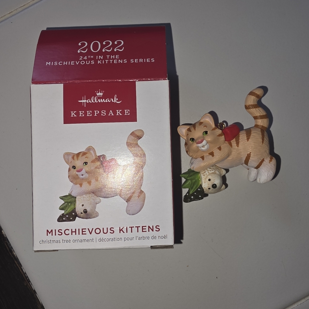 Hallmark Keepsake Mischievous Kittens Ornament - Orange and White